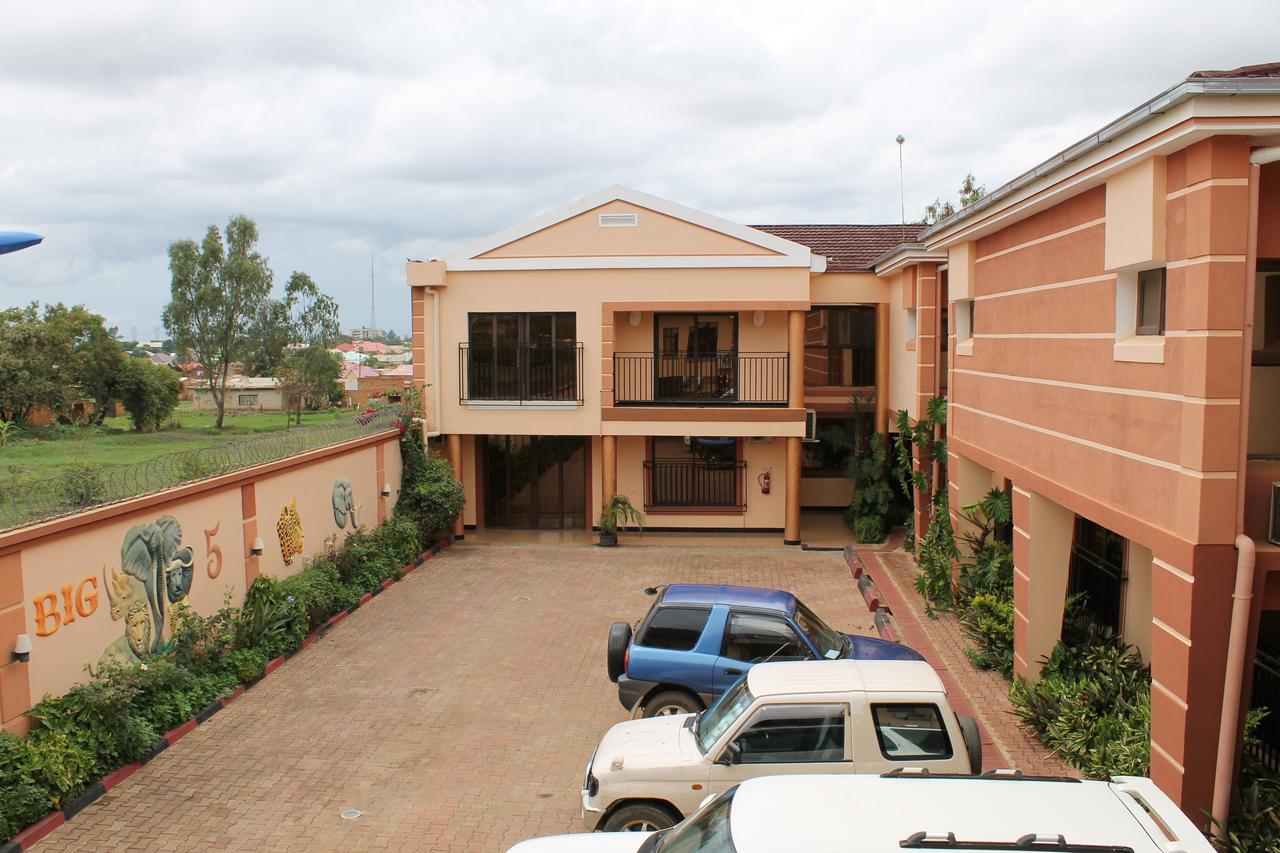 The Big 5 Hotel, Lodge & Camp Lubumbashi Exterior foto